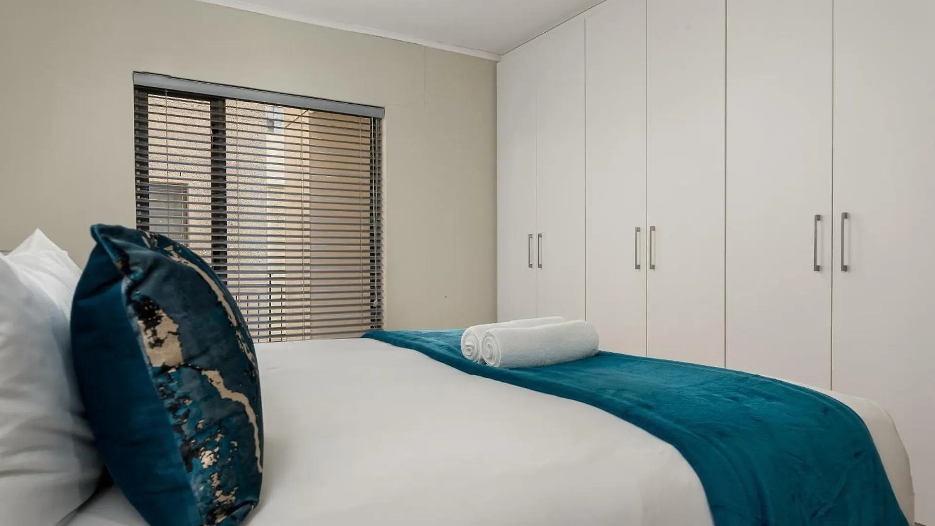 Mayfair Apartments Cape Town 0*,